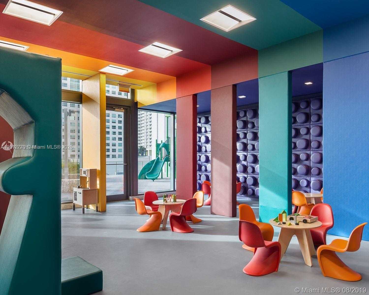 Small Image of 68 SOUTH EAST 6TH ST #3806, Miami Number 28