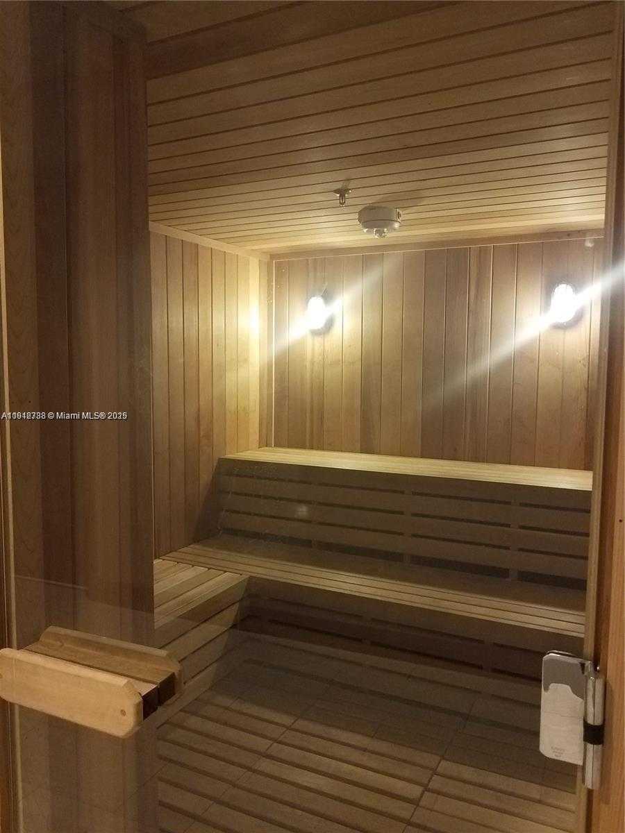 Small Image of 5300 PASEO BLVD #912, Doral Number 23