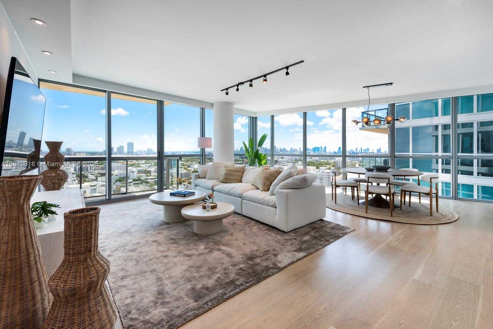 Small Image of 101 20TH ST #3006, Miami Beach Number 1
