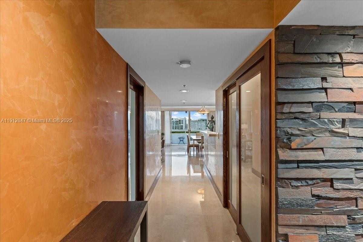 Small Image of 1627 BRICKELL AVE #1401, Miami Number 50