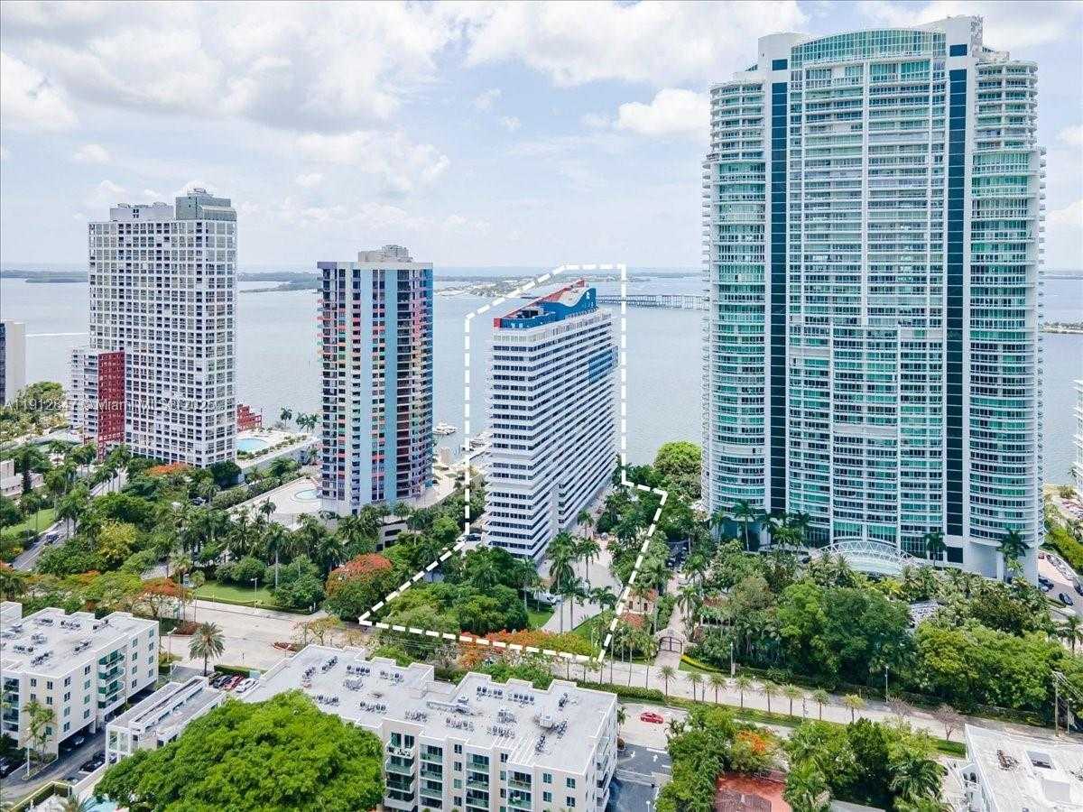 Small Image of 1627 BRICKELL AVE #1401, Miami Number 52