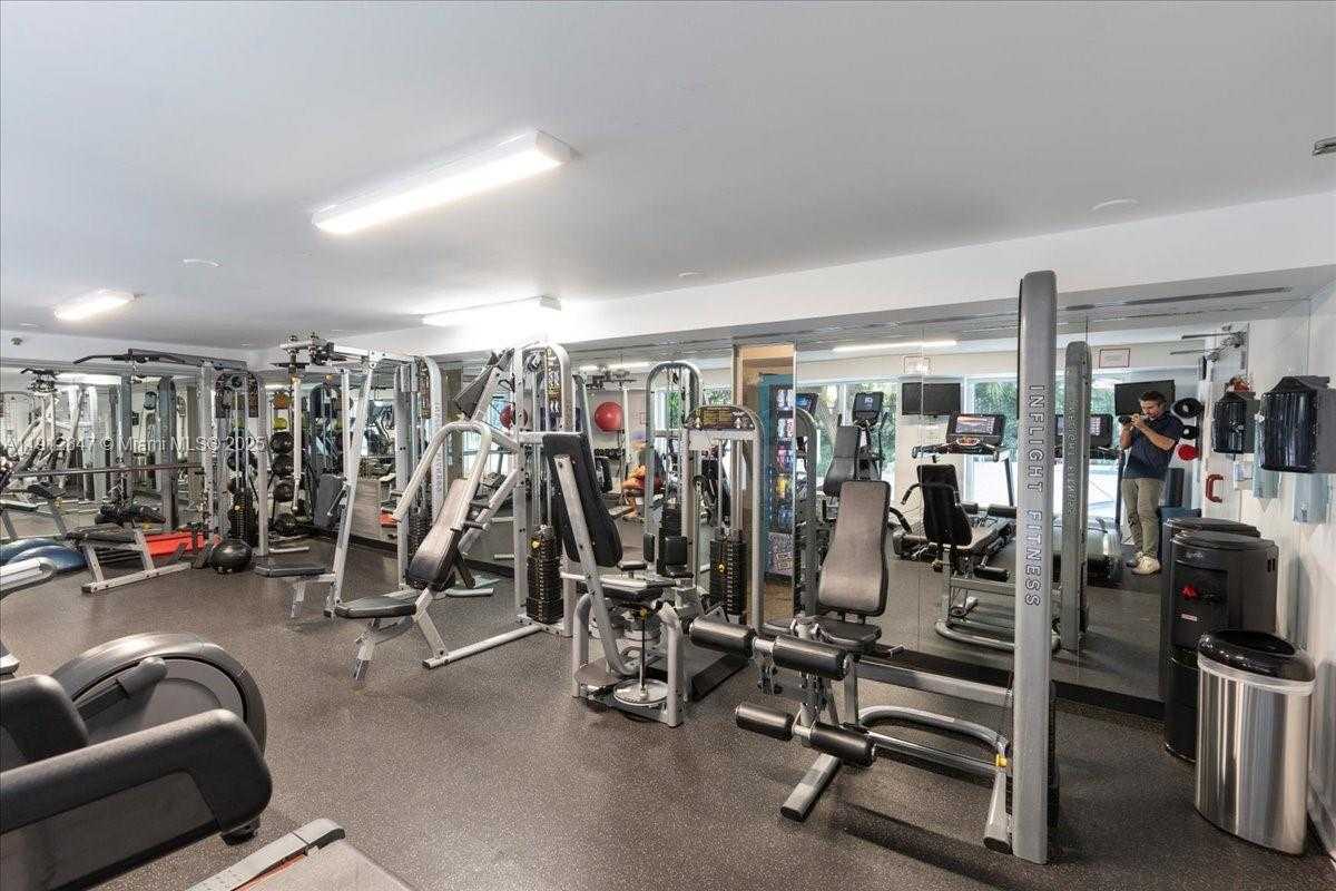 Small Image of 1627 BRICKELL AVE #1401, Miami Number 66