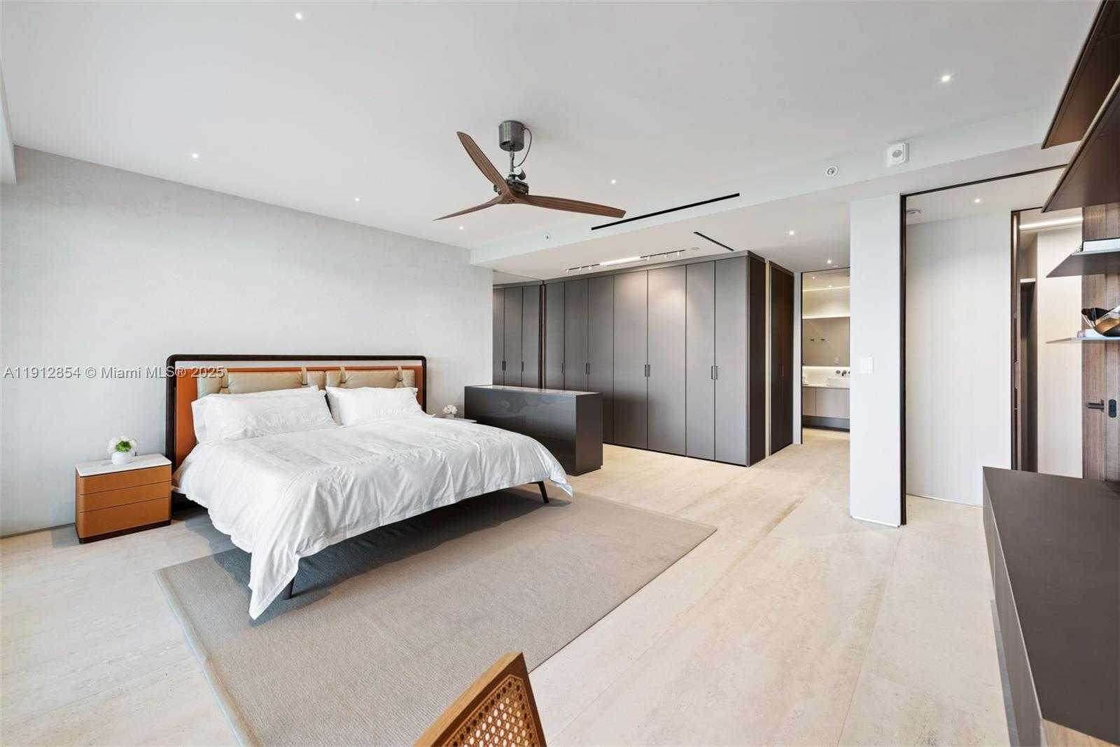 Small Image of 4922 FISHER ISLAND DR #4922, Miami Beach Number 18