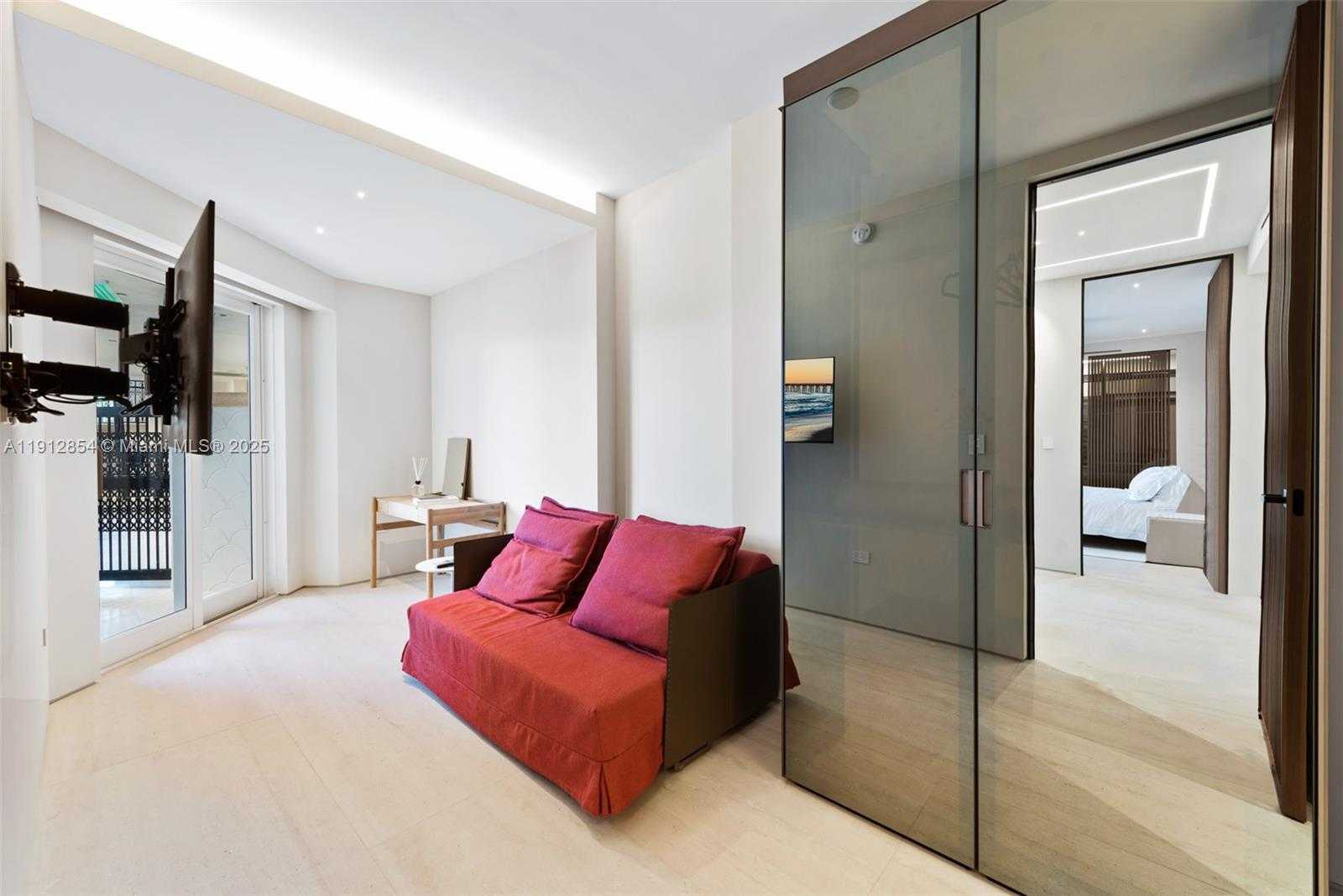 Small Image of 4922 FISHER ISLAND DR #4922, Miami Beach Number 28