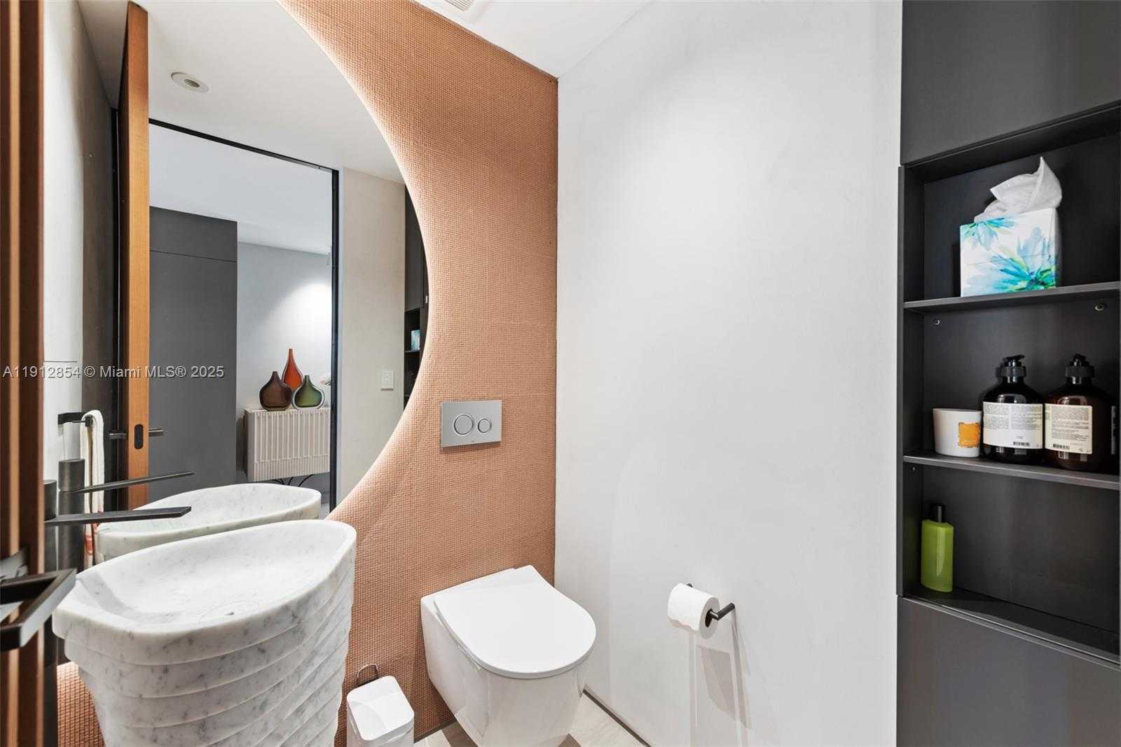 Small Image of 4922 FISHER ISLAND DR #4922, Miami Beach Number 31