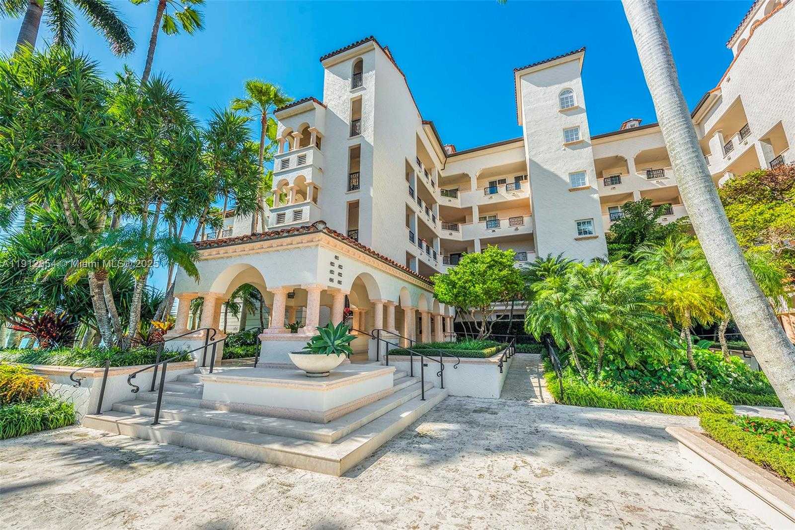 Small Image of 4922 FISHER ISLAND DR #4922, Miami Beach Number 38