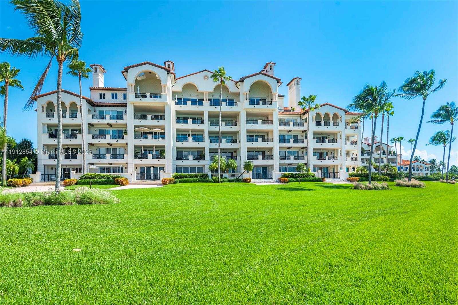Small Image of 4922 FISHER ISLAND DR #4922, Miami Beach Number 39