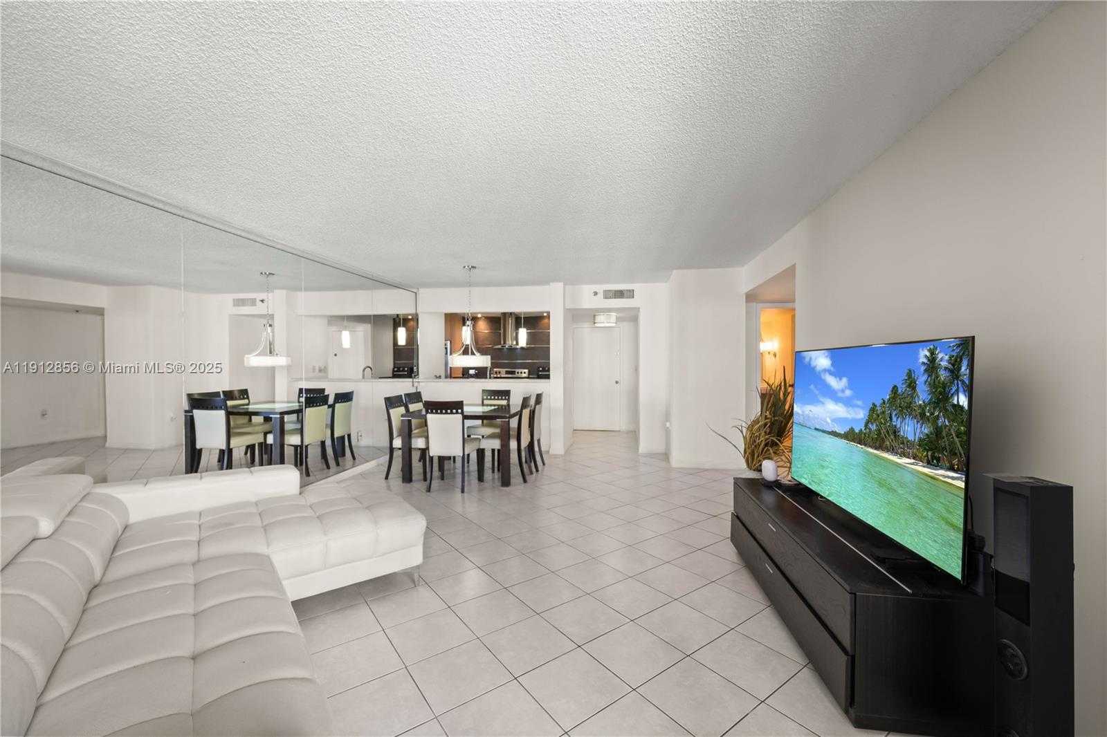 Small Image of 540 BRICKELL KEY DR #1406, Miami Number 11