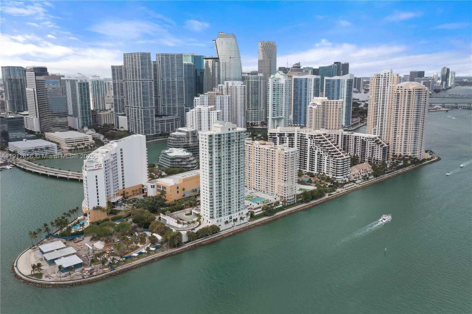 Small Image of 540 BRICKELL KEY DR #1406, Miami Number 14