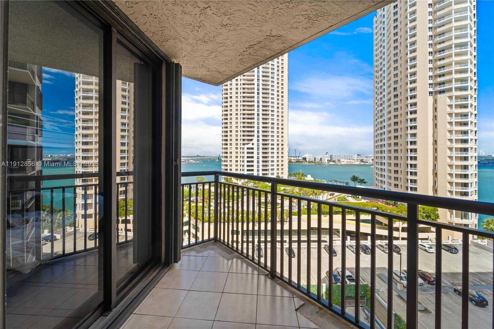 Small Image of 540 BRICKELL KEY DR #1406, Miami Number 16