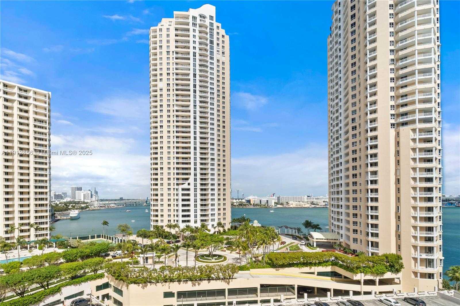 Small Image of 540 BRICKELL KEY DR #1406, Miami Number 3