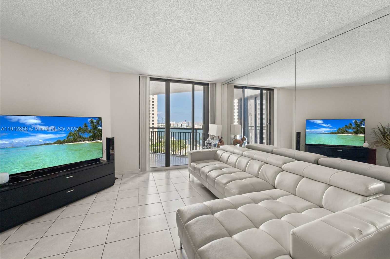 Small Image of 540 BRICKELL KEY DR #1406, Miami Number 6