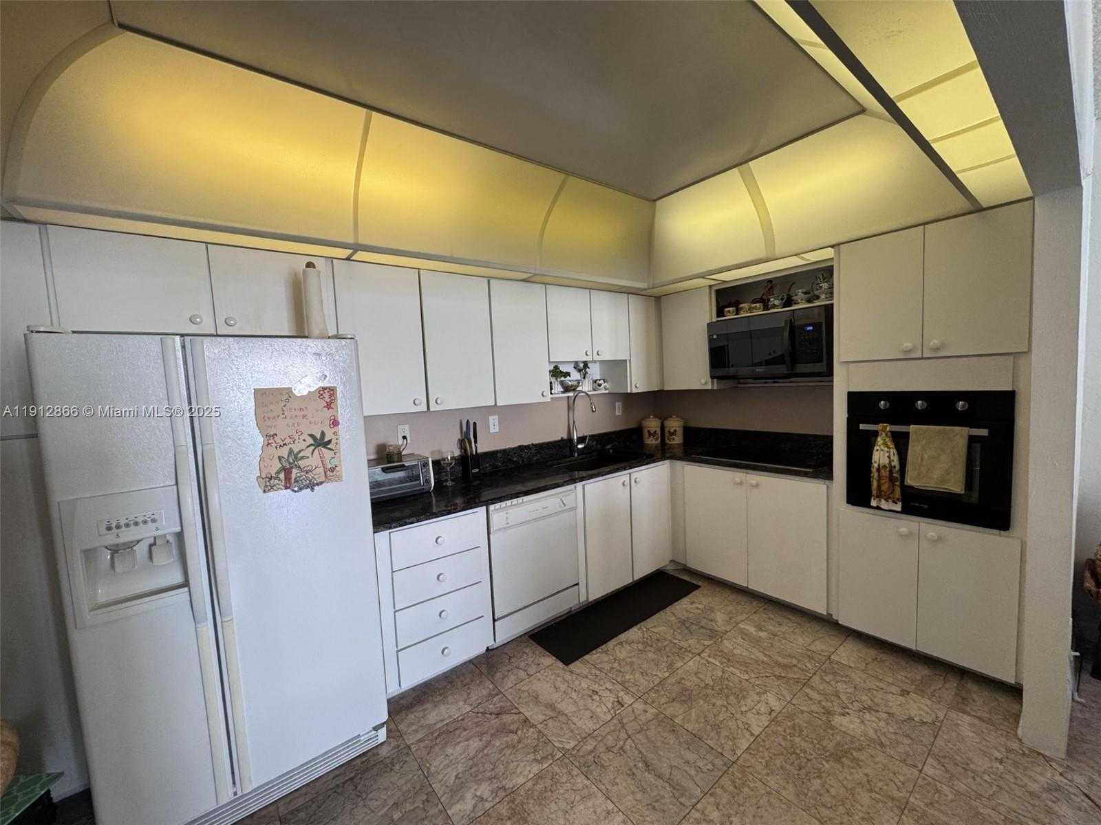 Small Image of 19390 COLLINS AVE #1608, Sunny Isles Beach Number 10