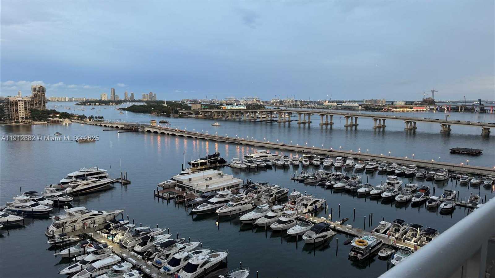 Small Image of 1717 NORTH BAYSHORE DR #A-1734, Miami Number 10