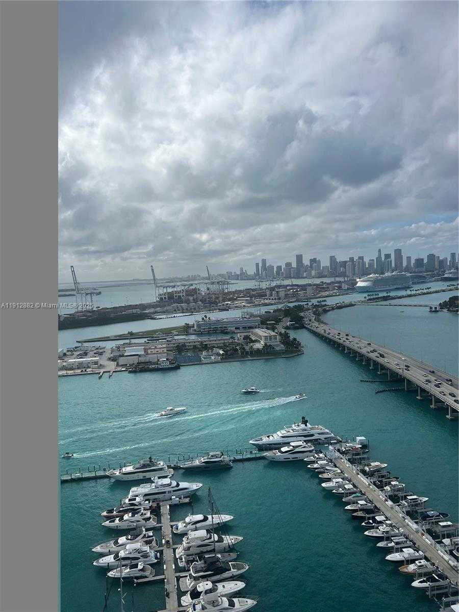 Small Image of 1717 NORTH BAYSHORE DR #A-1734, Miami Number 15