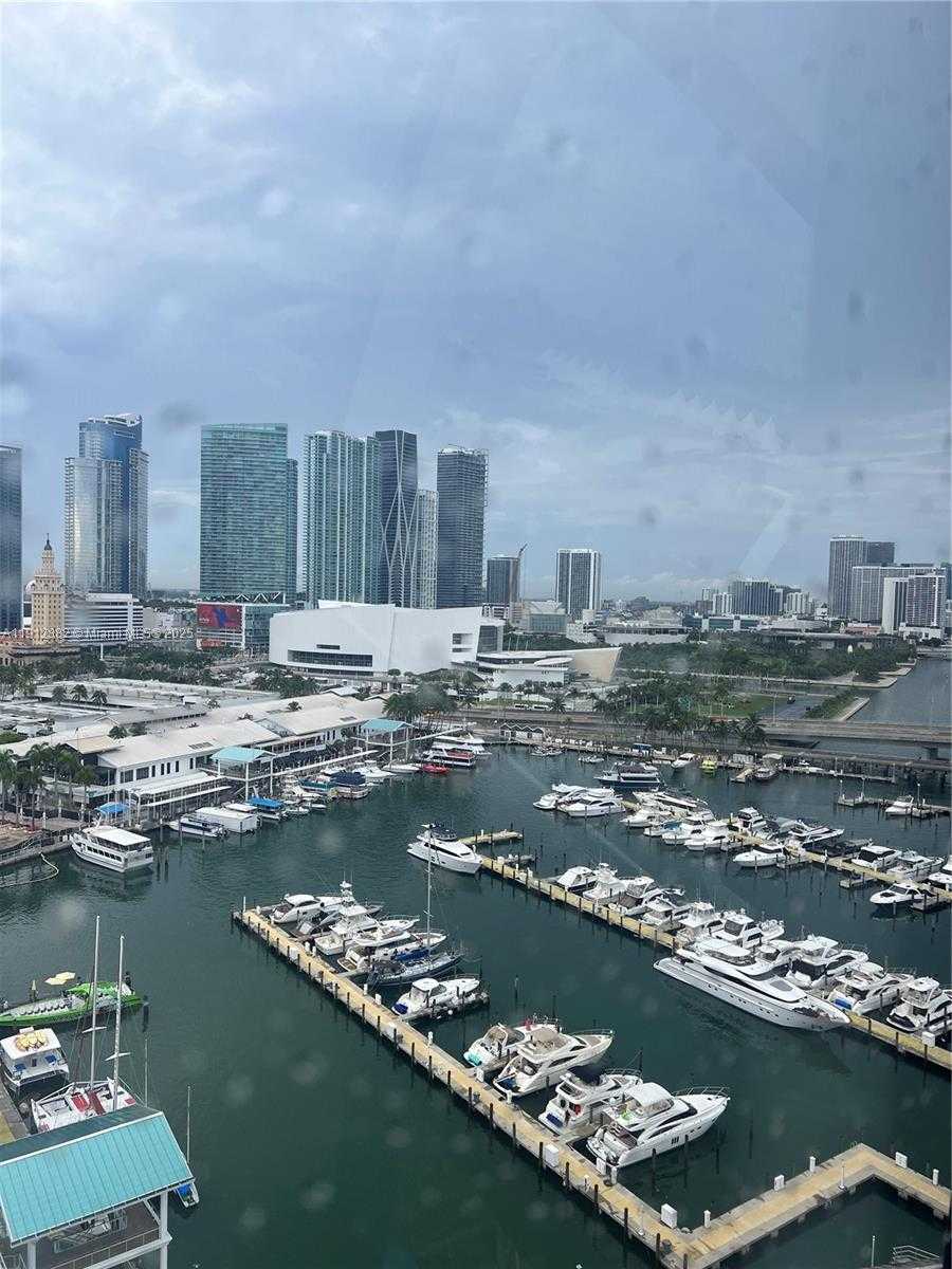 Small Image of 1717 NORTH BAYSHORE DR #A-1734, Miami Number 16