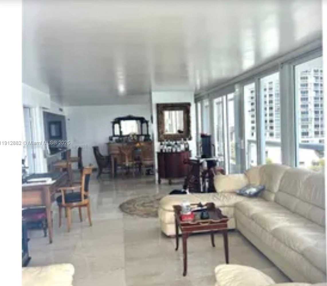 Small Image of 1717 NORTH BAYSHORE DR #A-1734, Miami Number 20