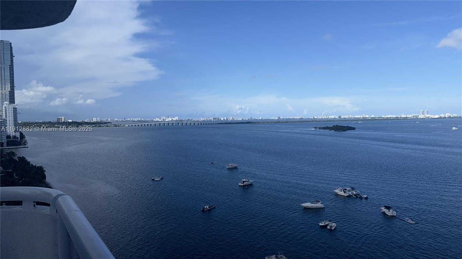 Small Image of 1717 NORTH BAYSHORE DR #A-1734, Miami Number 9