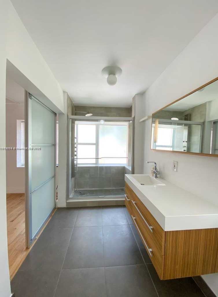 Small Image of 1890 BRICKELL AVE #4, Miami Number 14