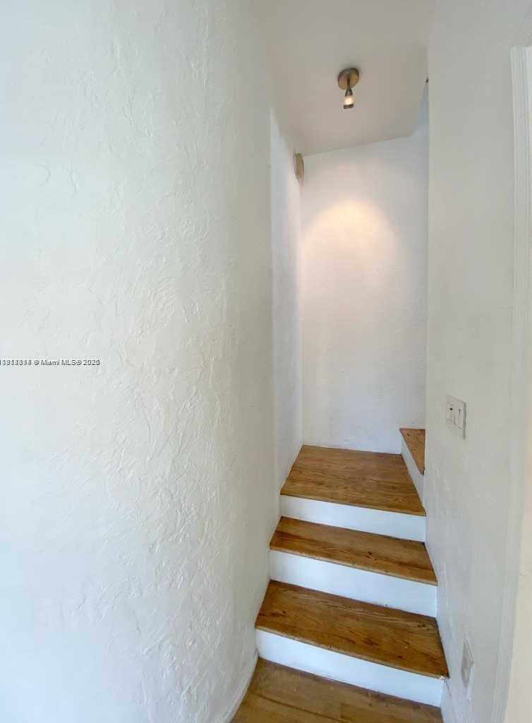 Small Image of 1890 BRICKELL AVE #4, Miami Number 15