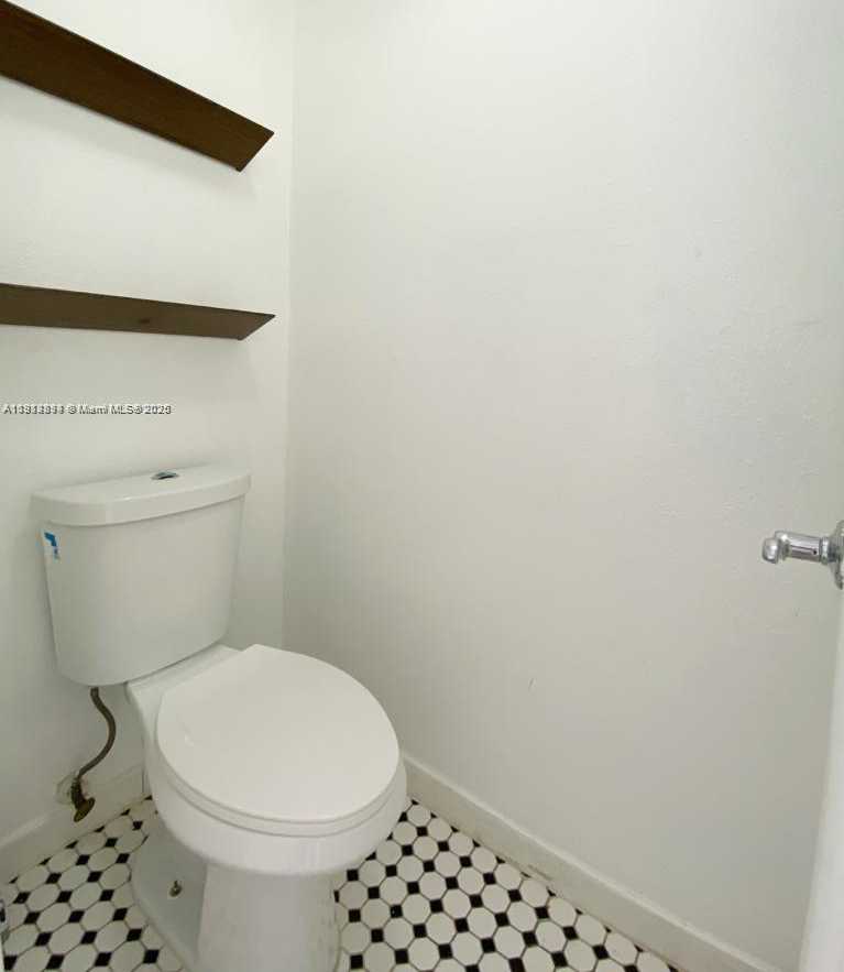 Small Image of 1890 BRICKELL AVE #4, Miami Number 19