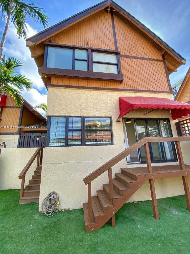 Small Image of 1890 BRICKELL AVE #4, Miami Number 4