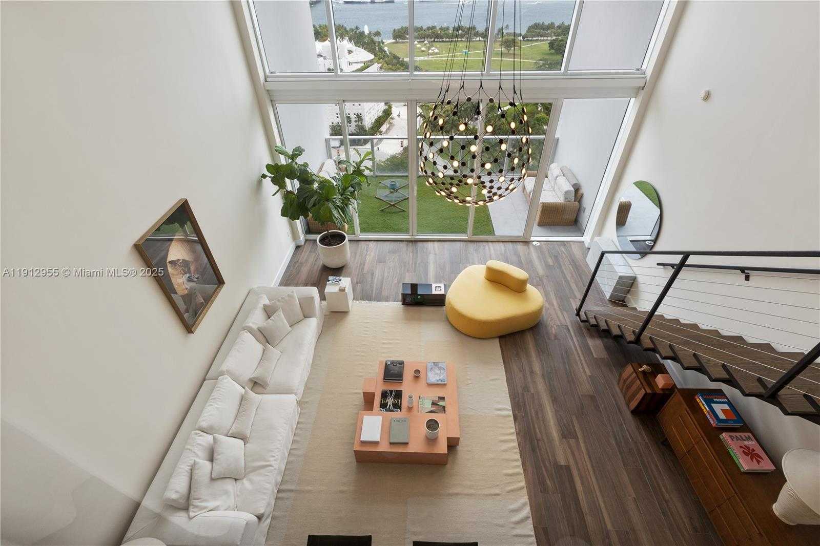 Small Image of 1040 BISCAYNE BLVD #1602, Miami Number 14