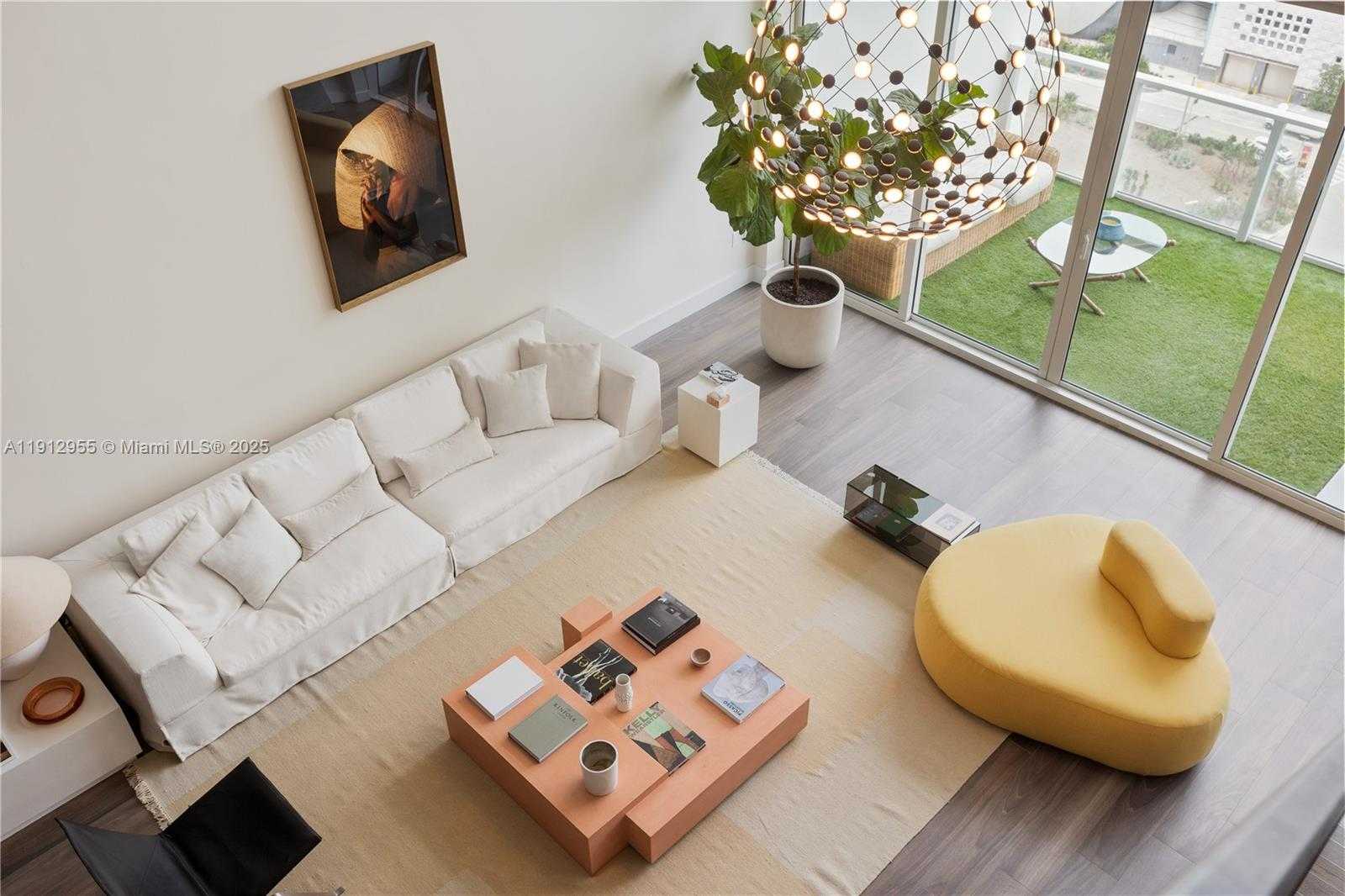 Small Image of 1040 BISCAYNE BLVD #1602, Miami Number 25