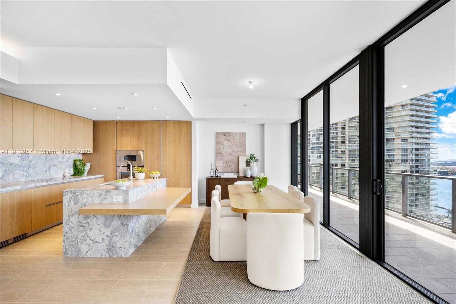 Small Image of 500 ALTON RD #2303, Miami Beach Number 13