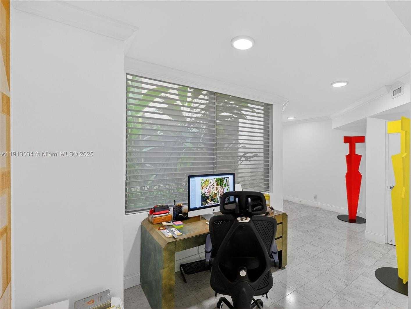 Small Image of 181 CRANDON BLVD #106, Key Biscayne Number 15