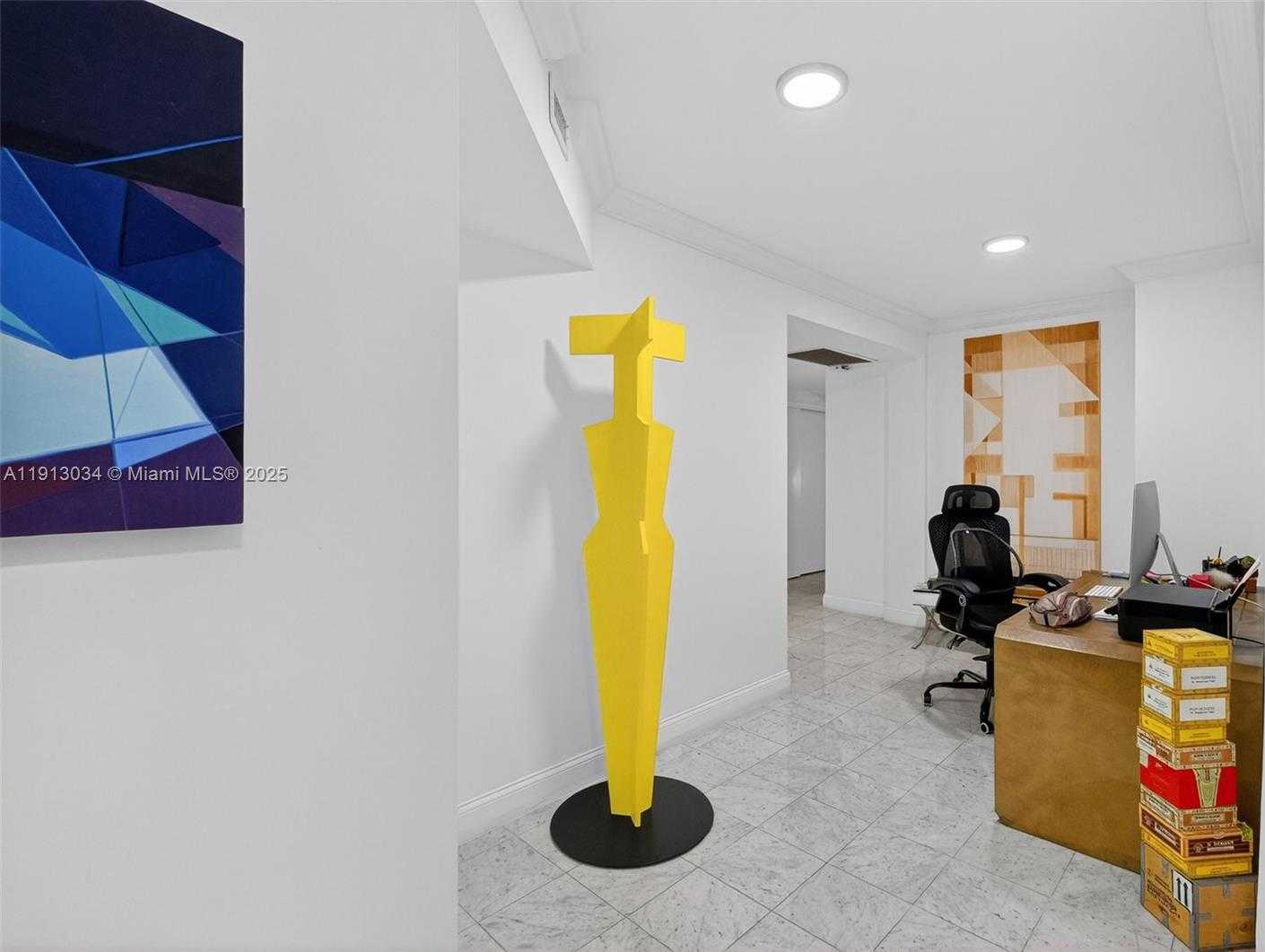 Small Image of 181 CRANDON BLVD #106, Key Biscayne Number 17