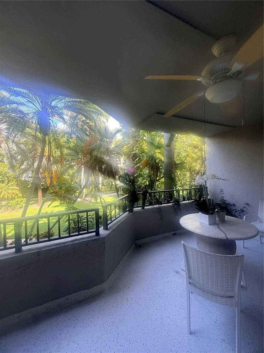 Small Image of 181 CRANDON BLVD #106, Key Biscayne Number 2
