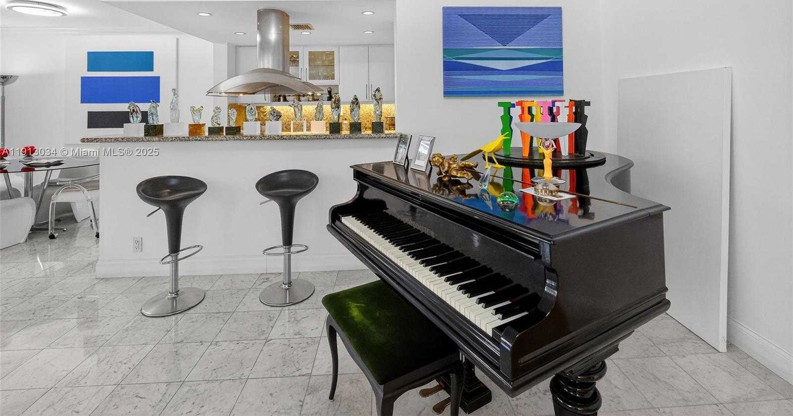 Small Image of 181 CRANDON BLVD #106, Key Biscayne Number 24