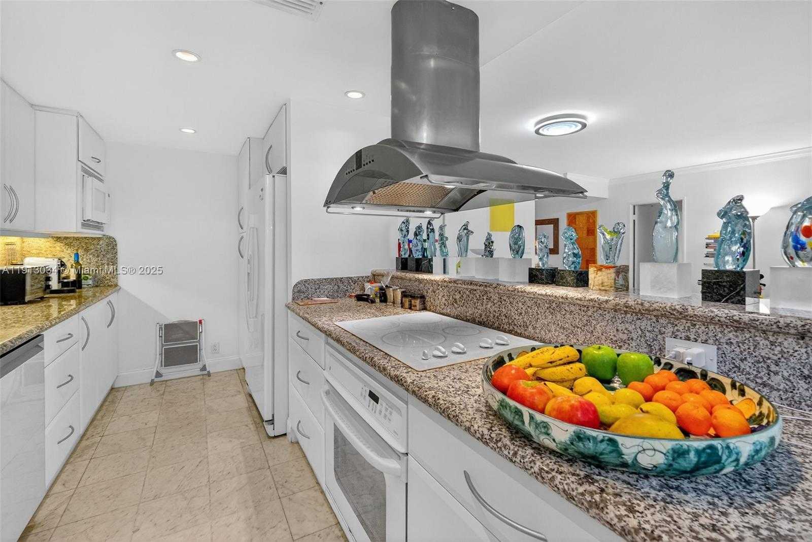 Small Image of 181 CRANDON BLVD #106, Key Biscayne Number 29