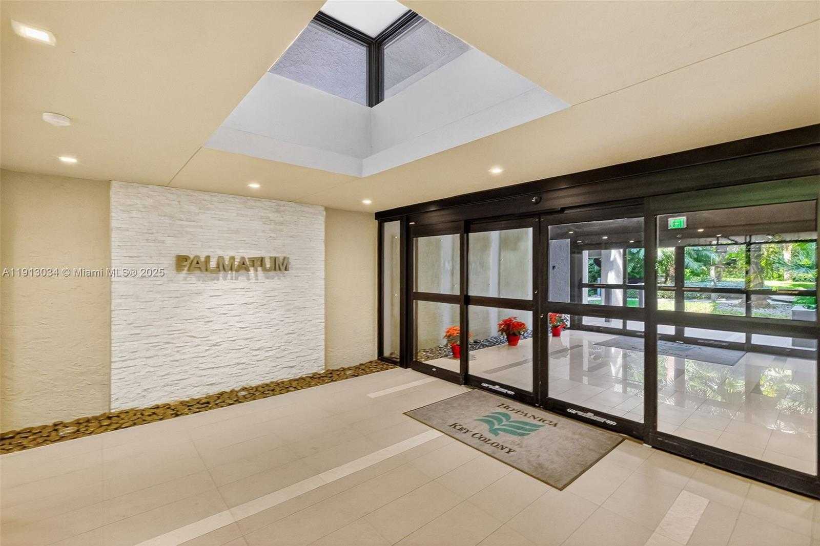 Small Image of 181 CRANDON BLVD #106, Key Biscayne Number 3