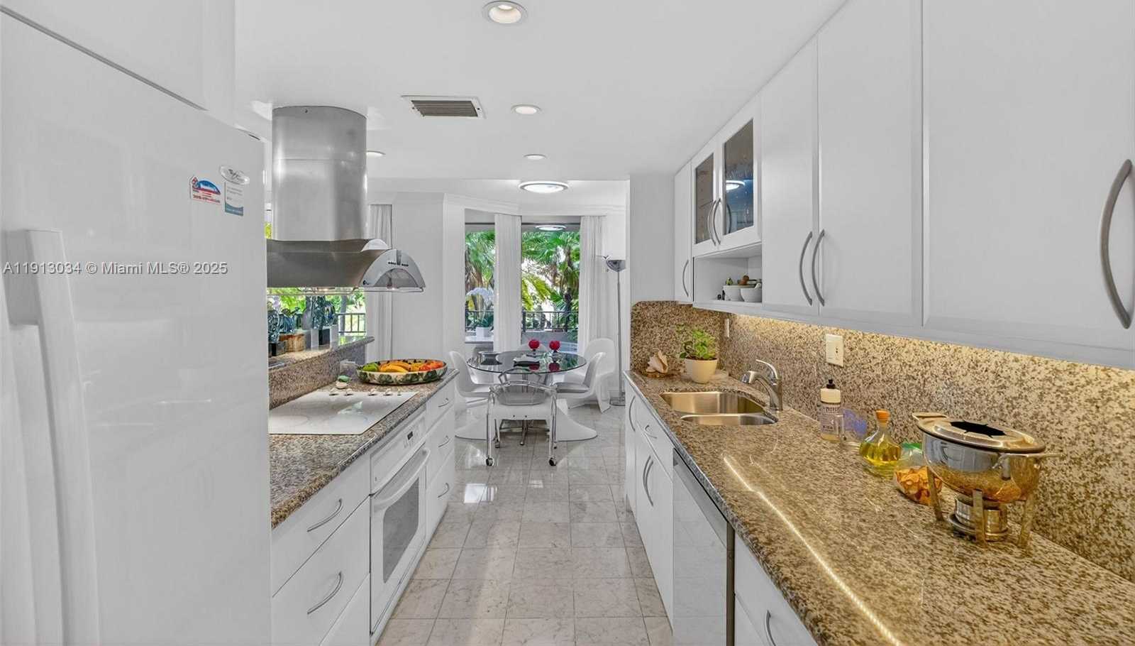 Small Image of 181 CRANDON BLVD #106, Key Biscayne Number 30