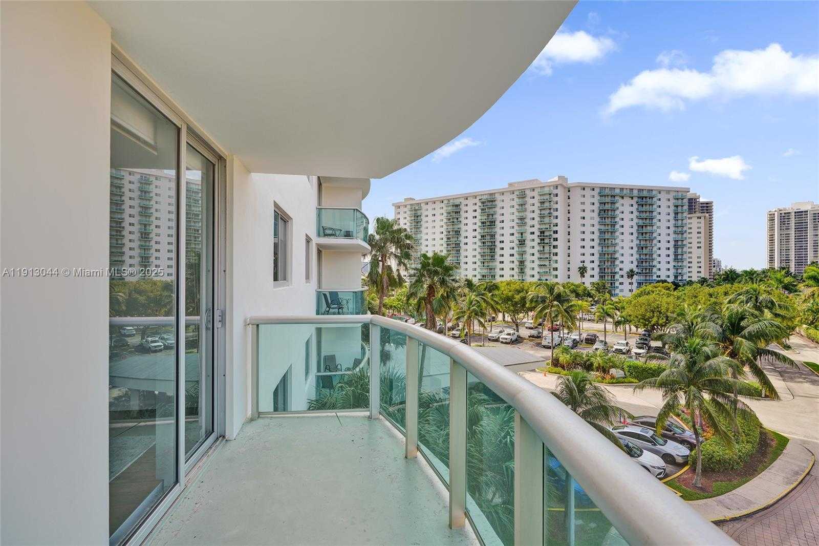 Small Image of 19370 COLLINS AVE #426, Sunny Isles Beach Number 5