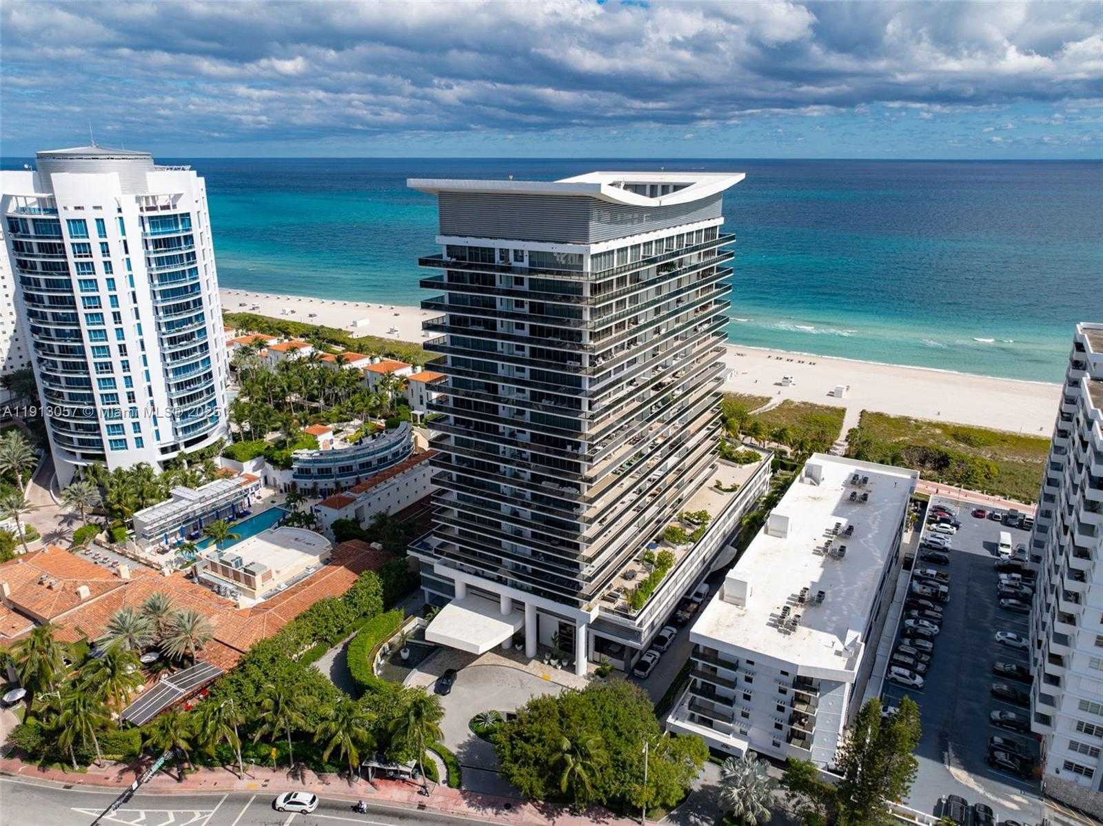 Small Image of 5875 COLLINS AVE #1908, Miami Beach Number 1