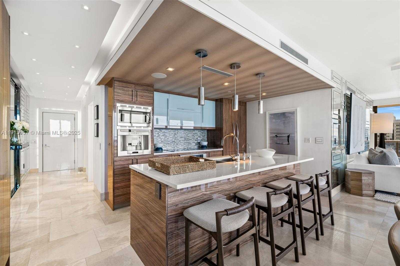 Small Image of 5875 COLLINS AVE #1908, Miami Beach Number 10