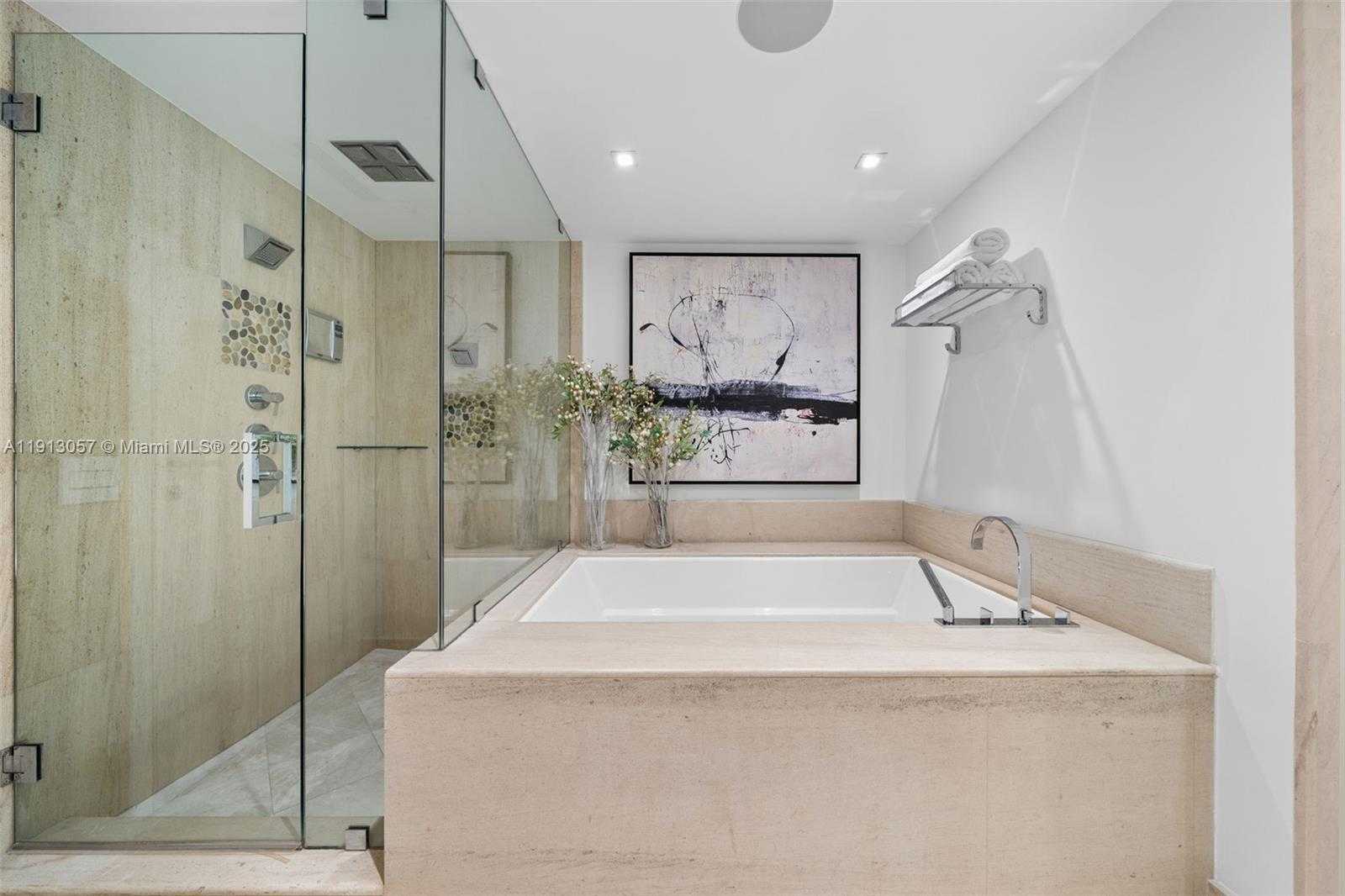 Small Image of 5875 COLLINS AVE #1908, Miami Beach Number 20