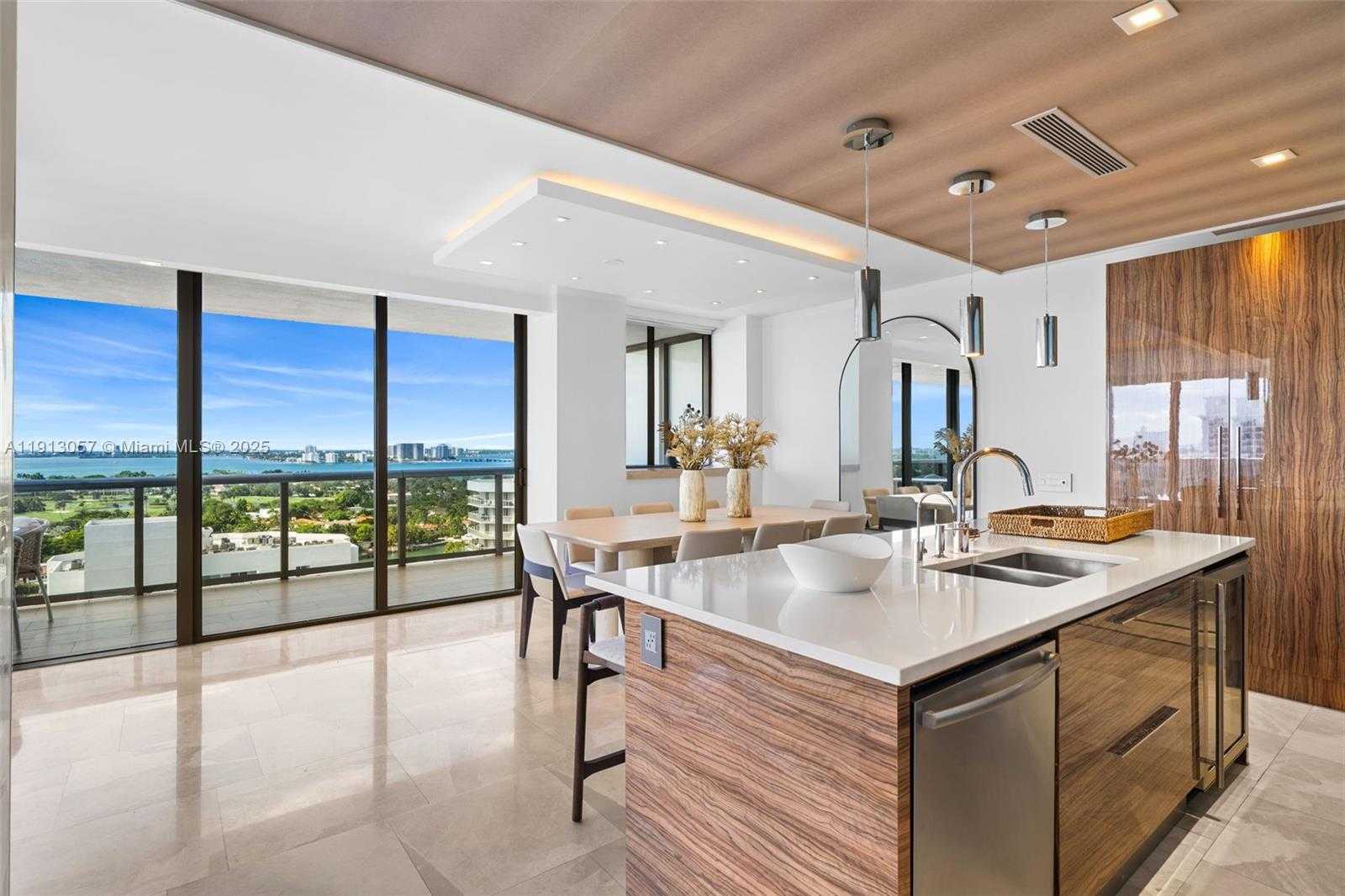 Small Image of 5875 COLLINS AVE #1908, Miami Beach Number 9