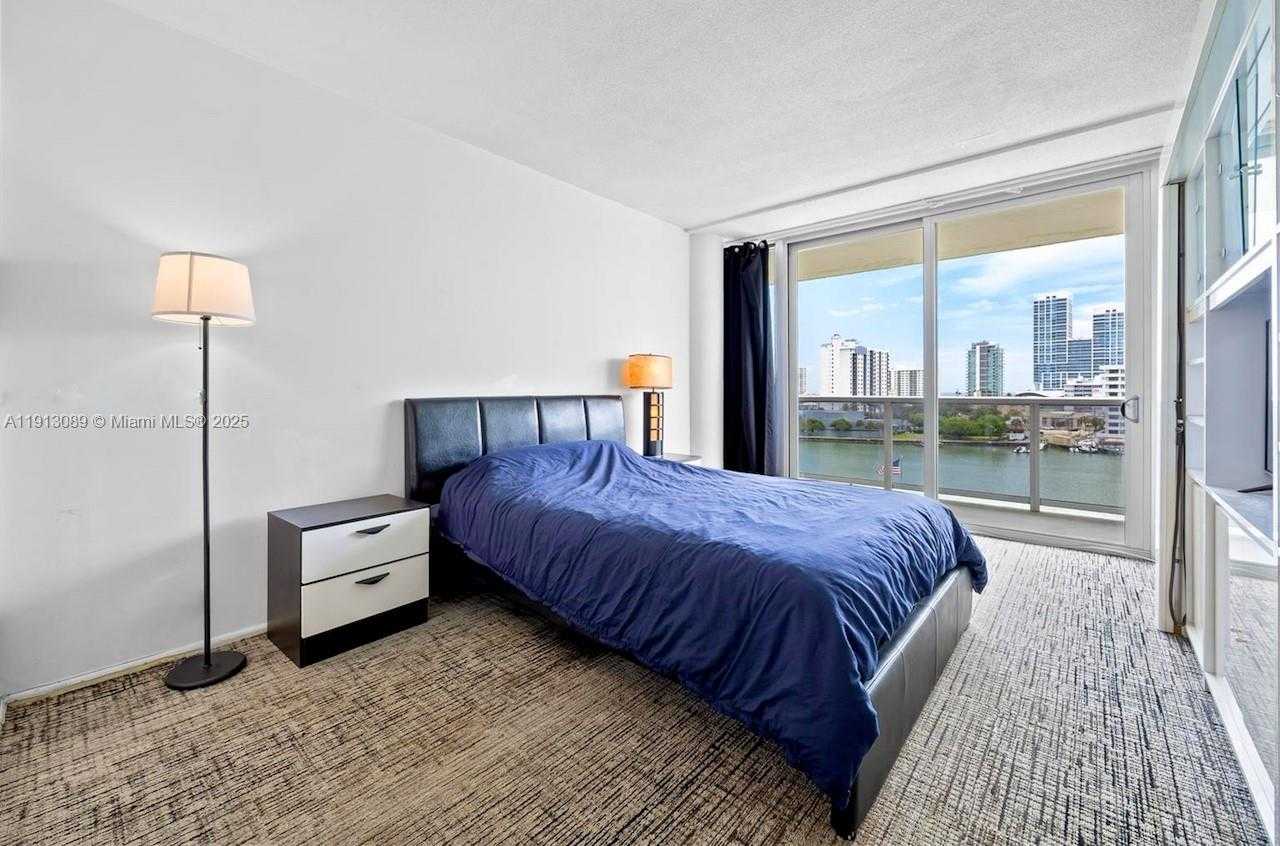 Small Image of 900 BAY DR #624-622-620, Miami Beach Number 23