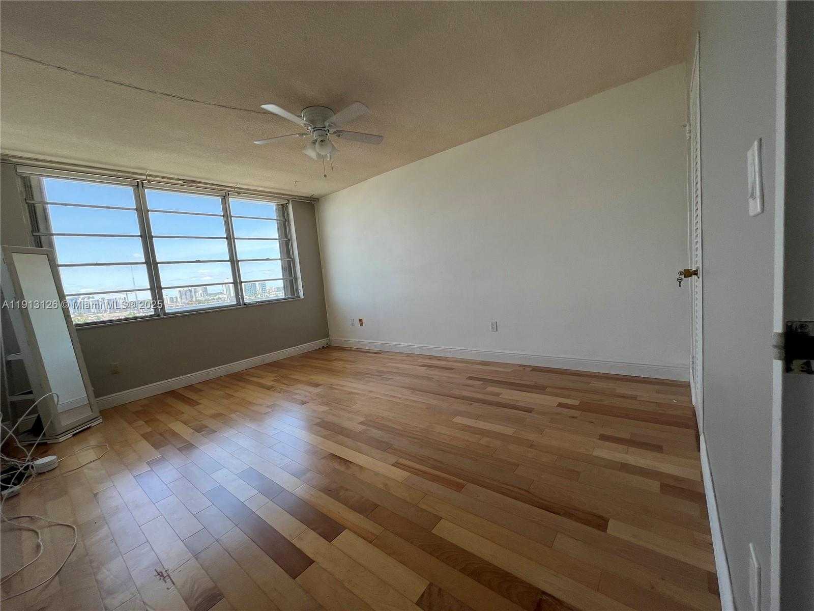 Small Image of 1865 79TH ST CSWY #11D, North Bay Village Number 7