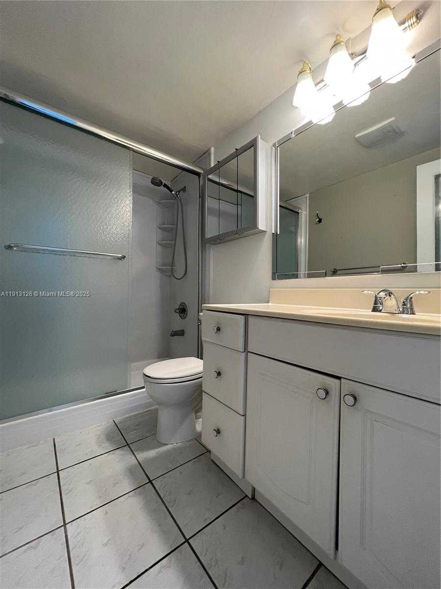 Small Image of 1865 79TH ST CSWY #11D, North Bay Village Number 8