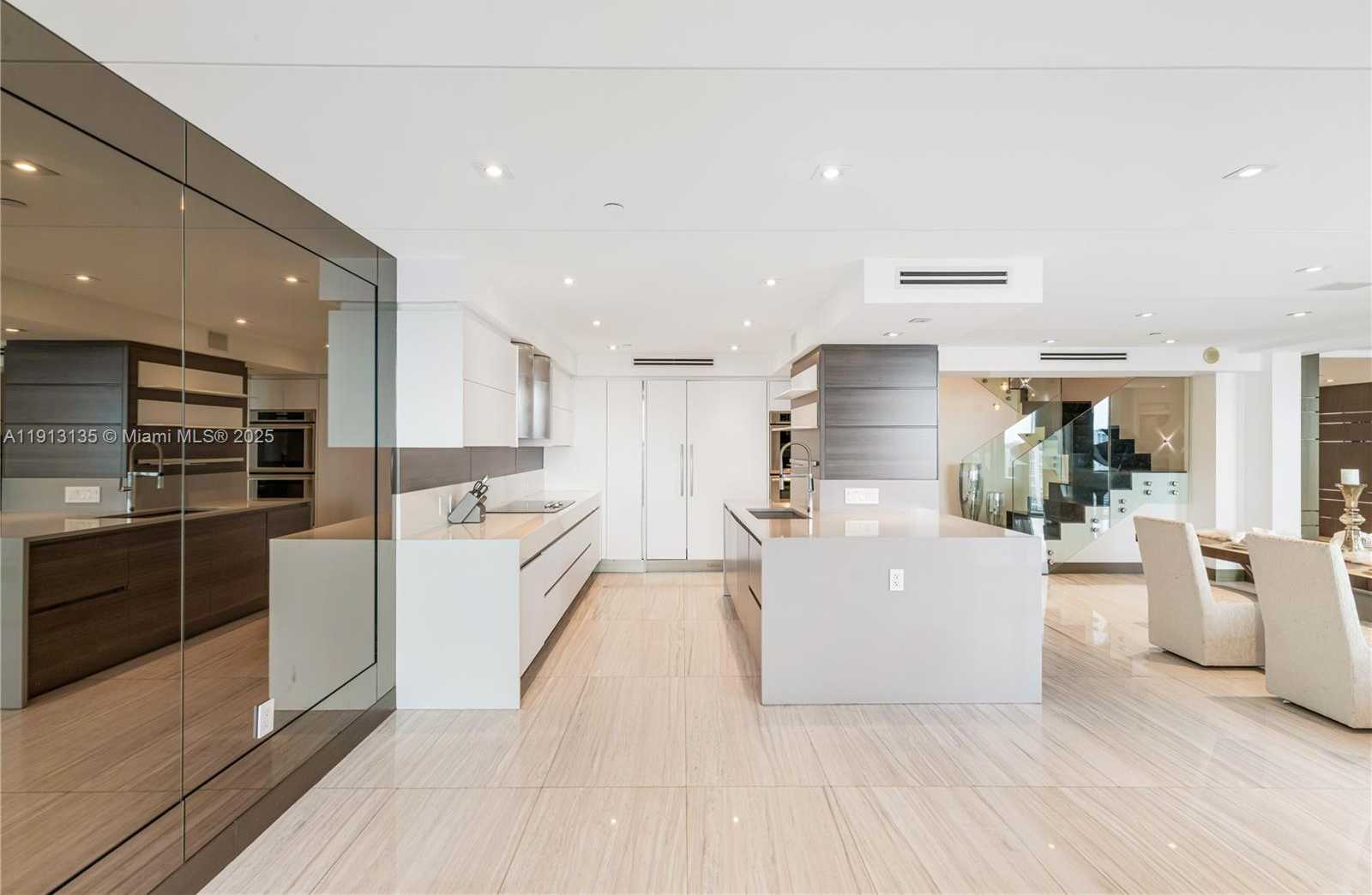 Small Image of 3301 NORTH EAST 183RD ST #3008, Aventura Number 11