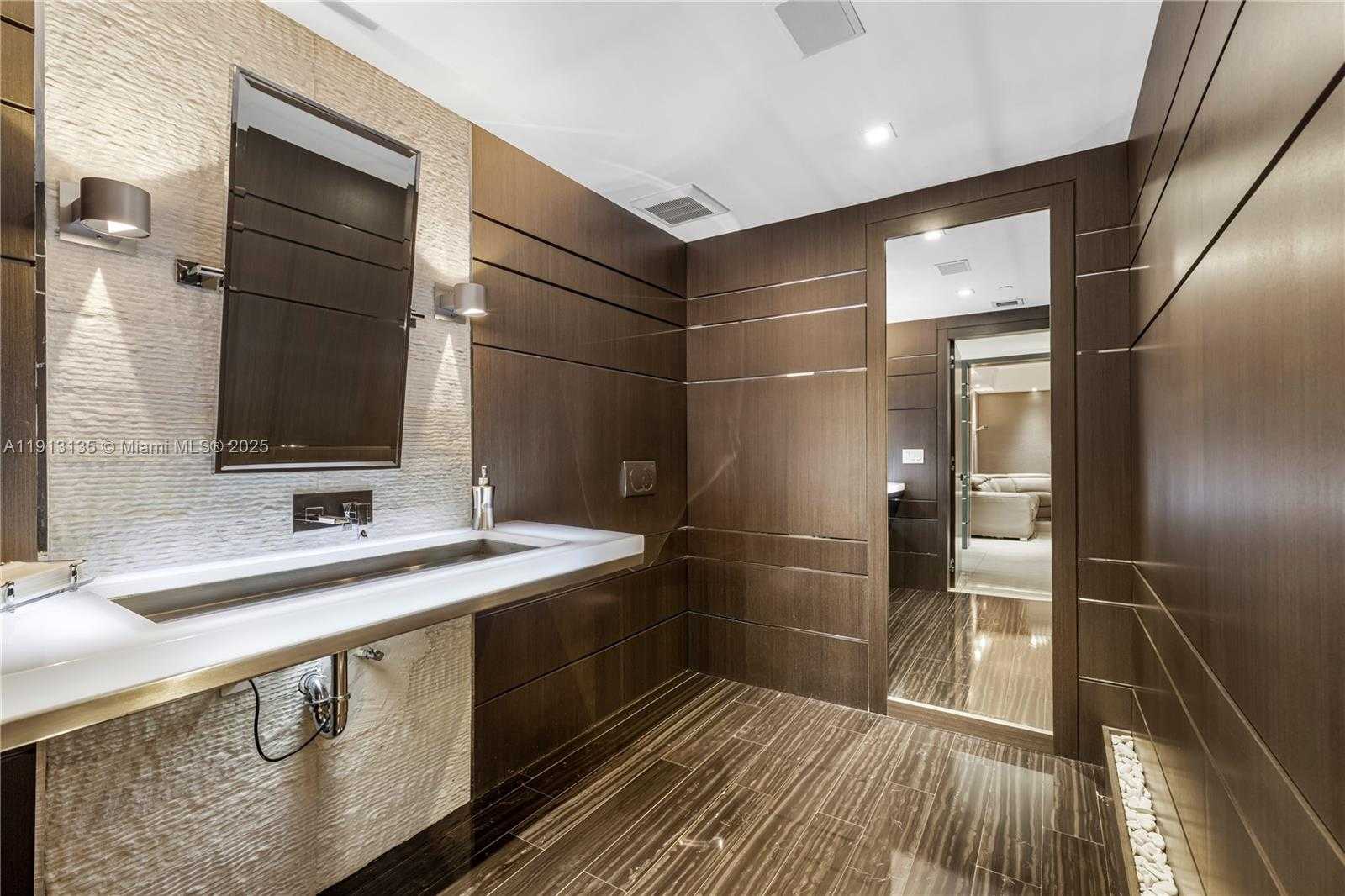 Small Image of 3301 NORTH EAST 183RD ST #3008, Aventura Number 18