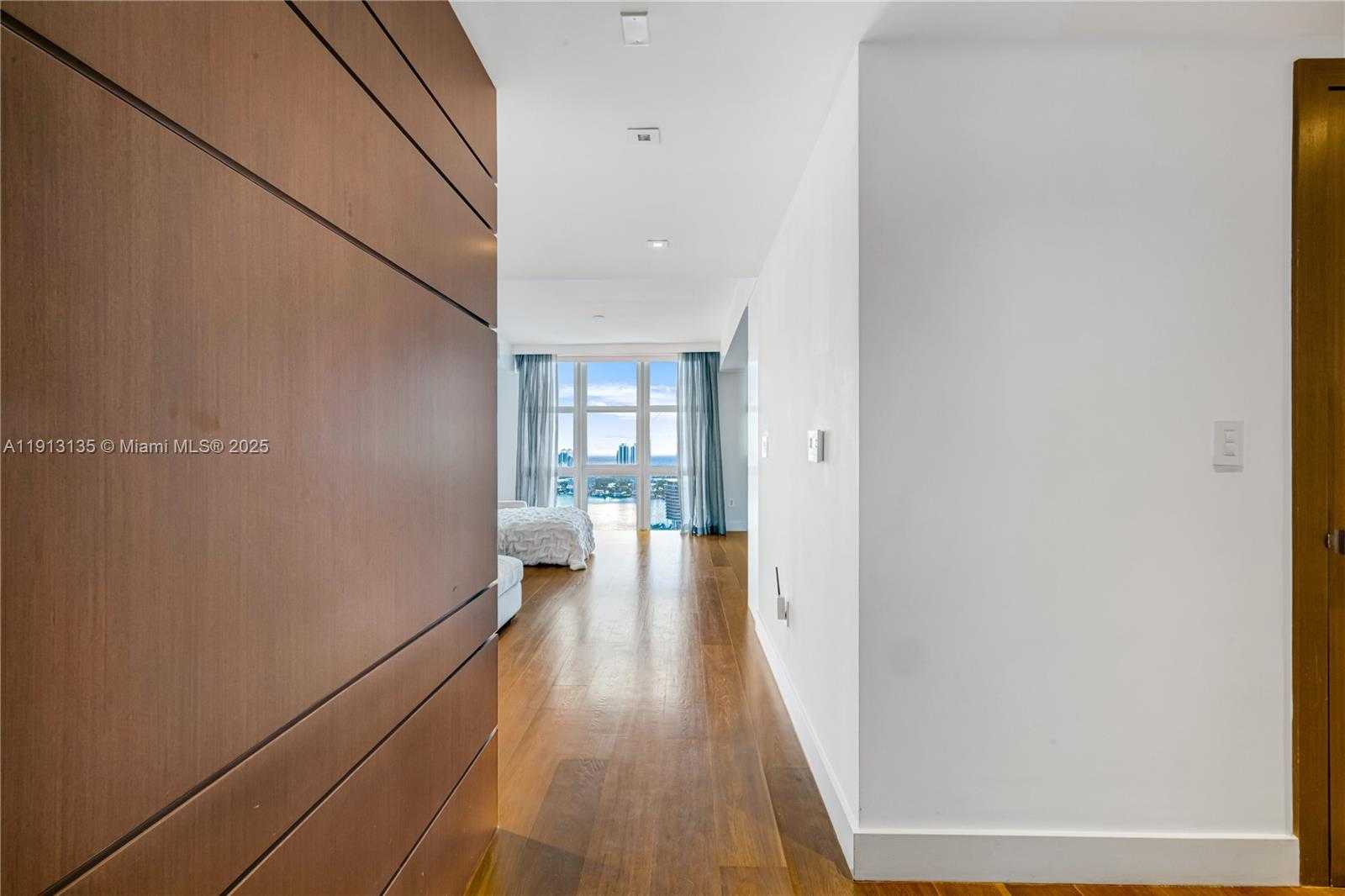 Small Image of 3301 NORTH EAST 183RD ST #3008, Aventura Number 34