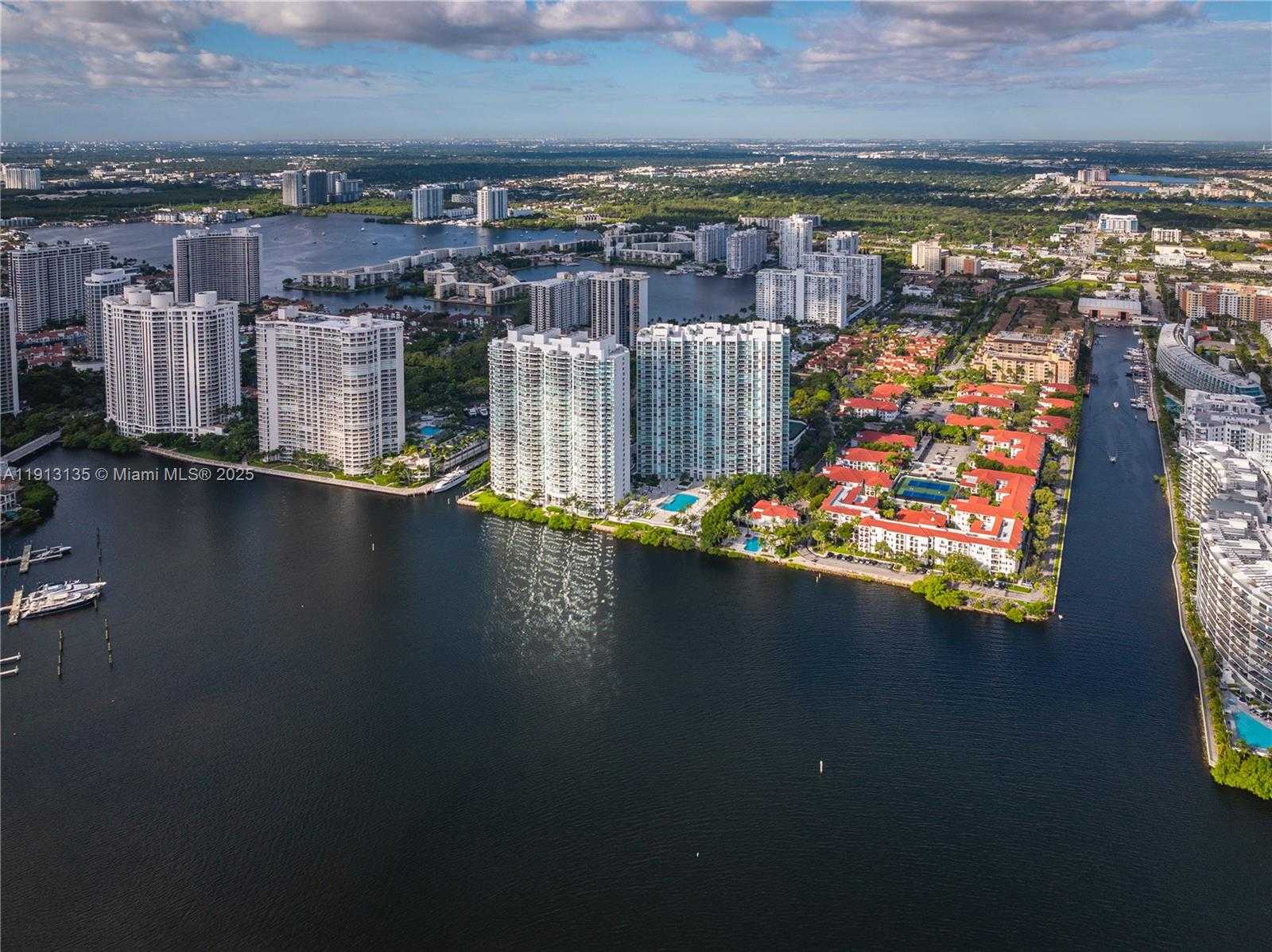 Small Image of 3301 NORTH EAST 183RD ST #3008, Aventura Number 43