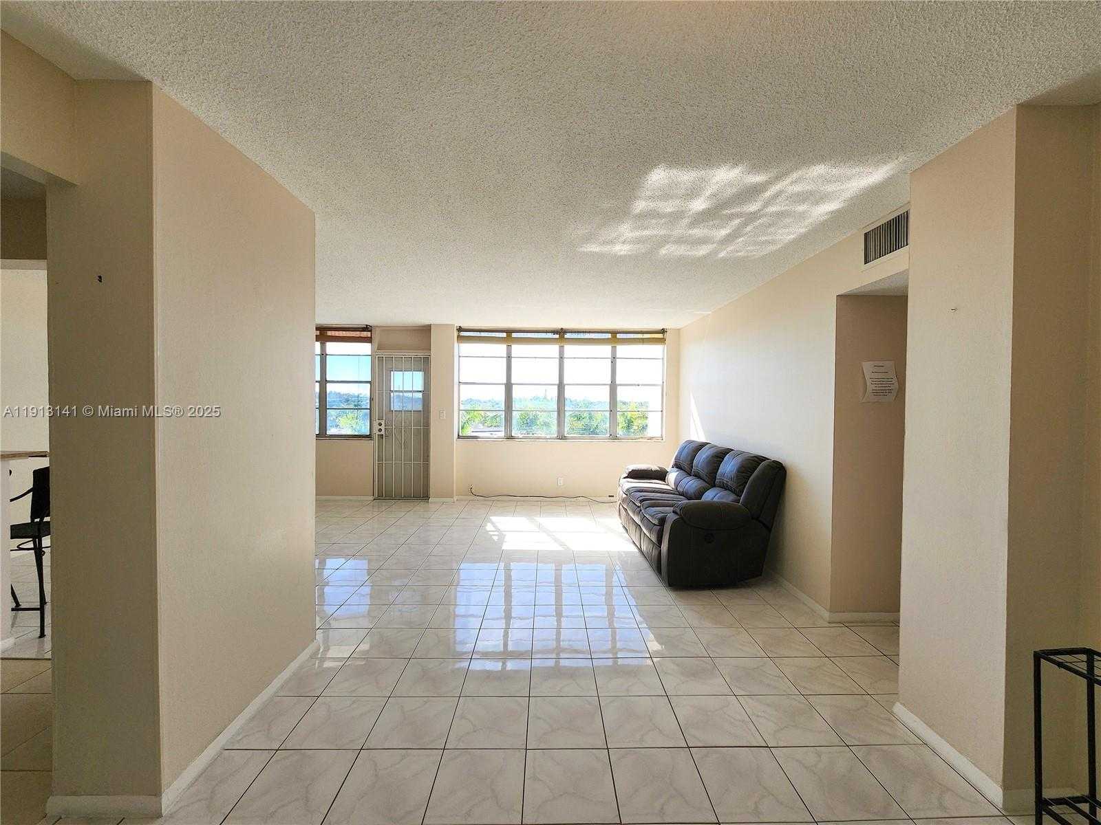 Small Image of 2025 NORTH EAST 164TH ST #503, North Miami Beach Number 14