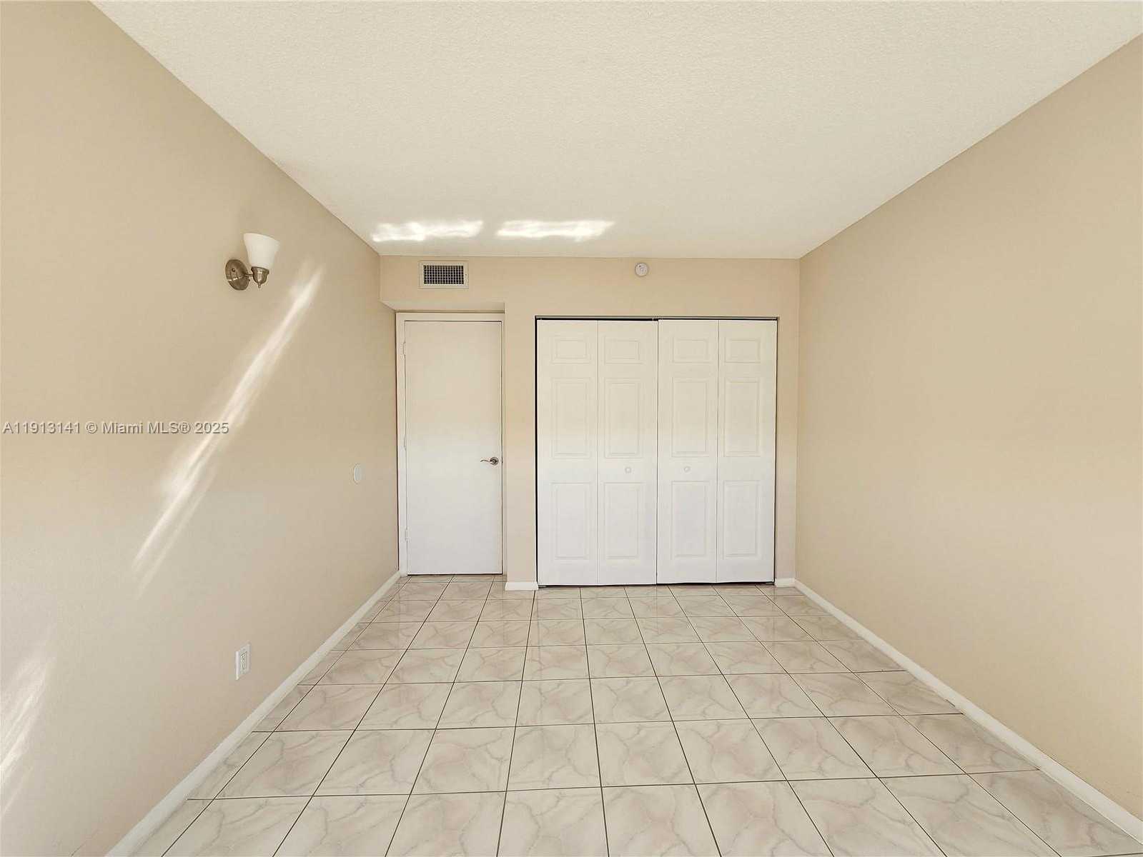 Small Image of 2025 NORTH EAST 164TH ST #503, North Miami Beach Number 17